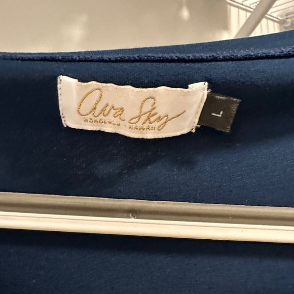 Ava Sky Navy Top Large - Picture 3 of 3